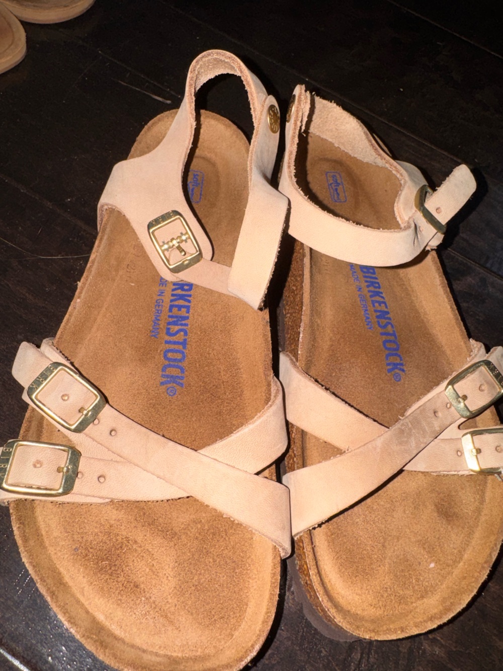 Birkenstock Women’s tan Sandal w/ Straps